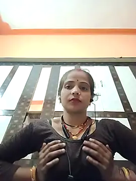 Miss 143 online show from September 20, 8:15 am
