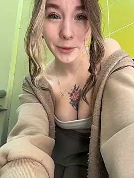 Snapshot of Mimiumuy chatting on January 9, 3:48 pm Mimiumuy online show from January 9, 3:48 pm