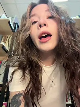 Snapshot of Mimiumuy chatting on February 2, 12:26 pm Mimiumuy online show from February 2, 12:26 pm