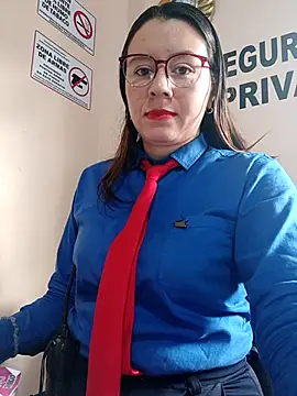 Hannah-colx online show from November 12, 1:55 pm