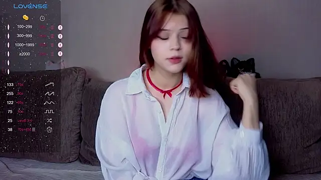 Snapshot of RavenKitten_ chatting on January 12, 2:39 am RavenKitten online show from January 12, 2:39 am