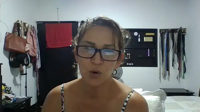 MiaVega online show from February 12, 3:07 pm