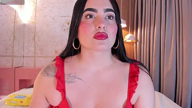 sofiiacarson online show from July 18, 7:28 pm