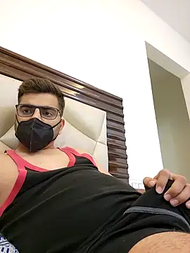 LoveGuruRA online show from November 4, 7:46 pm