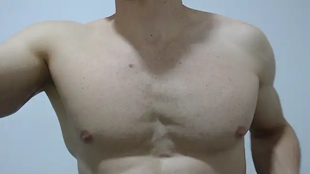 Snapshot of Rocky_Muscle chatting on January 18, 10:24 pm Rocky Muscle online show from January 18, 10:24 pm