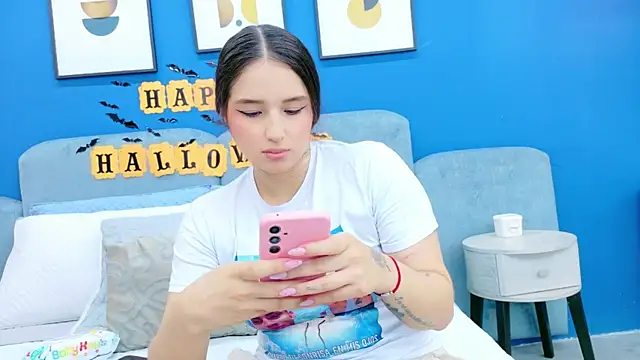 Ashley Evans22 online show from October 23, 8:18 pm