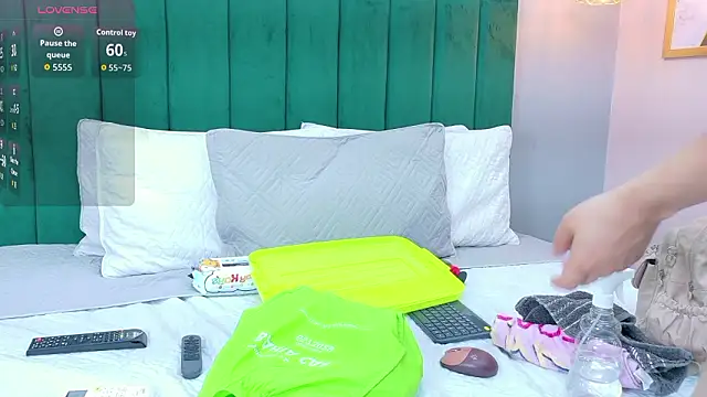 Ashley Evans22 online show from March 19, 8:13 pm