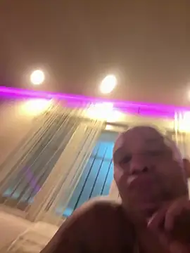 gitanomadrid online show from July 27, 1:23 am
