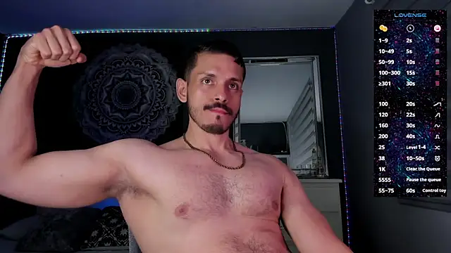 Snapshot of TianZilac chatting on November 19, 10:10 pm TianZilac online show from November 19, 10:10 pm