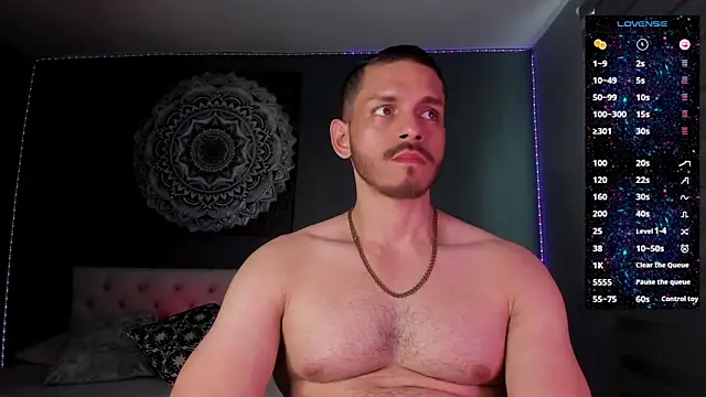 Snapshot of TianZilac chatting on December 18, 9:32 pm TianZilac online show from December 18, 9:32 pm