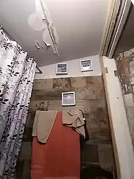 Snapshot of Arce92 chatting on February 2, 1:54 pm Arce92 online show from February 2, 1:54 pm