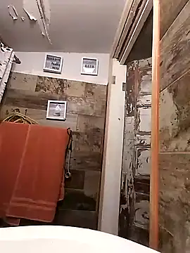 Snapshot of Arce92 chatting on February 18, 3:24 am Arce92 online show from February 18, 3:24 am