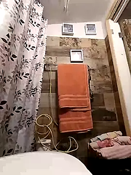 Snapshot of Arce92 chatting on February 25, 7:29 am Arce92 online show from February 25, 7:29 am