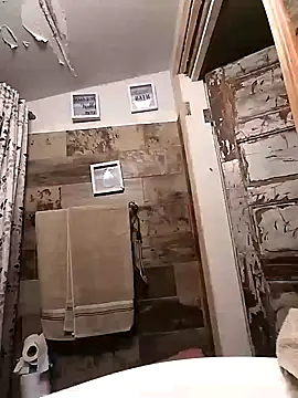 Snapshot of Arce92 chatting on March 10, 6:40 am Arce92 online show from March 10, 6:40 am