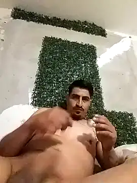 Snapshot of Arce92 chatting on March 15, 11:16 am Arce92 online show from March 15, 11:16 am