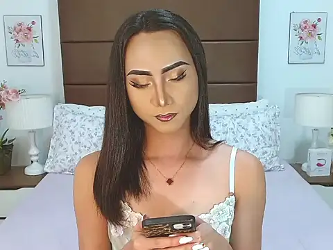 BlaireWilzon online show from April 15, 8:32 am