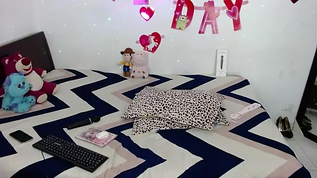 Zoe small online show from February 26, 10:14 am