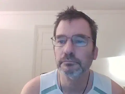 Snapshot of stallionrider88 chatting on December 20, 3:41 pm stallionrider88 online show from December 20, 3:41 pm