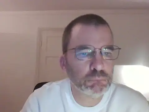 Snapshot of stallionrider88 chatting on February 20, 9:37 pm stallionrider88 online show from February 20, 9:37 pm