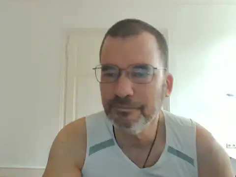 Snapshot of stallionrider88 chatting on February 21, 1:45 pm stallionrider88 online show from February 21, 1:45 pm