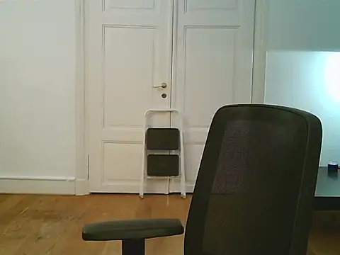 Snapshot of stallionrider88 chatting on February 22, 4:38 pm stallionrider88 online show from February 22, 4:38 pm