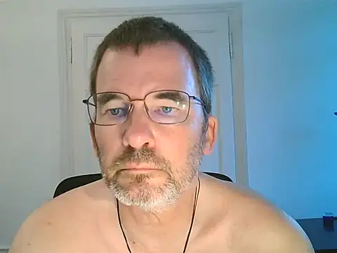 Snapshot of stallionrider88 chatting on July 11, 7:05 pm stallionrider88 online show from July 11, 7:05 pm