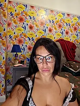 Filthymaddymilfy25 online show from January 17, 12:10 pm