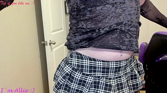 Allie Kat online show from June 20, 2:09 pm