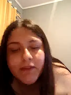 Snapshot of tudiablitalitabellaaa chatting on November 27, 2:46 am tudiablitalitabellaaa online show from November 27, 2:46 am