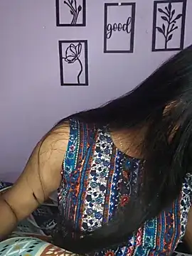 Snapshot of Telugu_sweet_couple_345 chatting on December 20, 6:15 pm Telugu sweet couple 345 online show from December 20, 6:15 pm