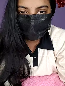 Snapshot of Telugu_sweet_couple_345 chatting on February 18, 6:48 pm Telugu sweet couple 345 online show from February 18, 6:48 pm