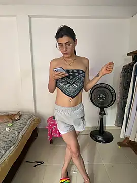 Snapshot of Violeta_Foxz chatting on June 10, 7:24 pm Violeta Foxz online show from June 10, 7:24 pm