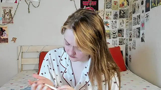 WonderConnie1 online show from June 13, 2:53 am