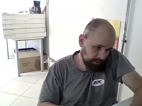 Snapshot of Henrilimajunior02 chatting on March 26, 6:02 pm Henrilimajunior02 online show from March 26, 6:02 pm