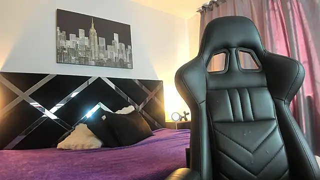 iamCharlotte19 online show from July 22, 3:26 pm