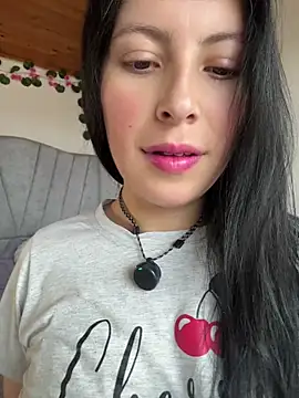Mia salinass online show from July 21, 6:43 pm