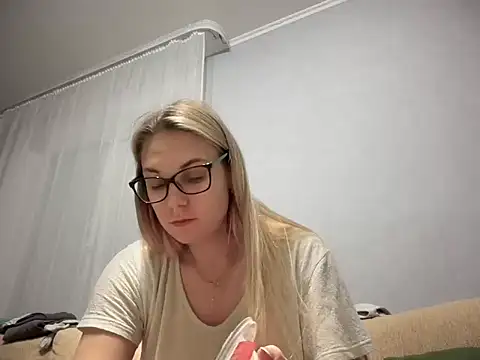 NikexPretty online show from November 28, 2:14 am