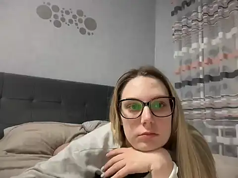 NikexPretty online show from March 30, 8:32 pm