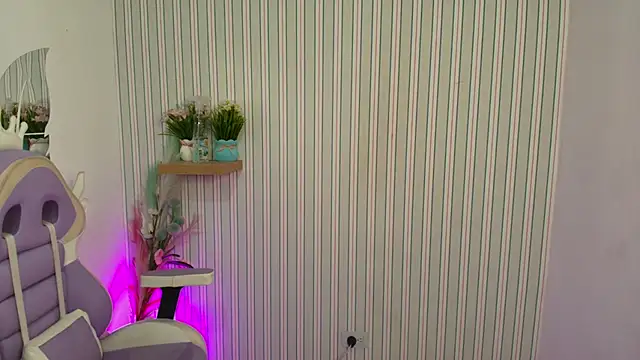 kataleya  18 online show from March 9, 7:51 pm