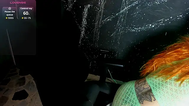 RoxanneStorm  online show from May 24, 4:50 am