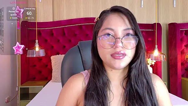 kendalFox  online show from October 2, 12:56 pm