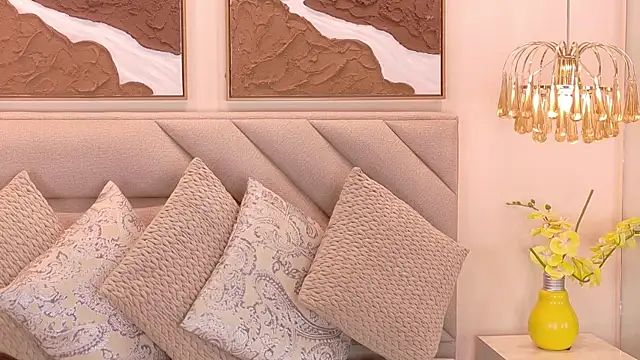 kendalFox  online show from October 21, 12:17 pm