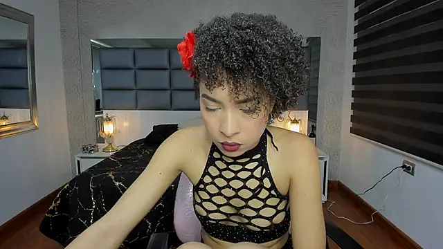 Lucia jane online show from November 22, 7:35 pm