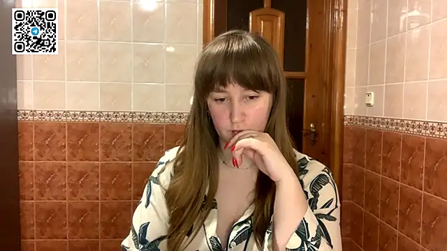 MaroonMoon  online show from December 13, 8:58 pm