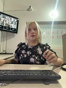 Snapshot of Sun_Sooll_ chatting on June 11, 12:32 am Sun Sooll online show from June 11, 12:32 am