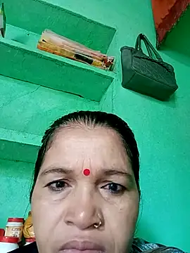 Snapshot of Manavi_x chatting on August 3, 3:05 am Manavi x online show from August 3, 3:05 am