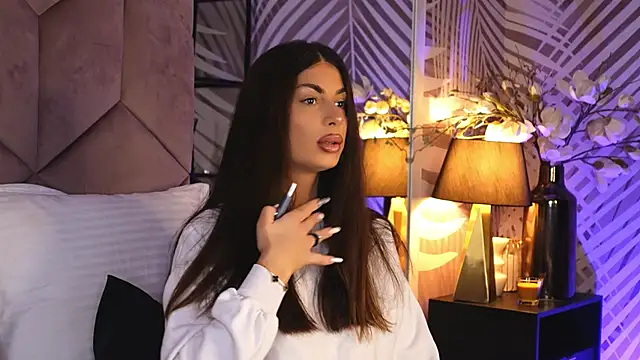 EvaRhea online show from November 19, 3:50 am