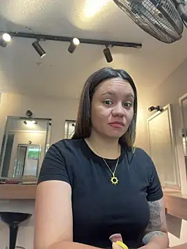 Sky Junne online show from April 16, 4:52 pm