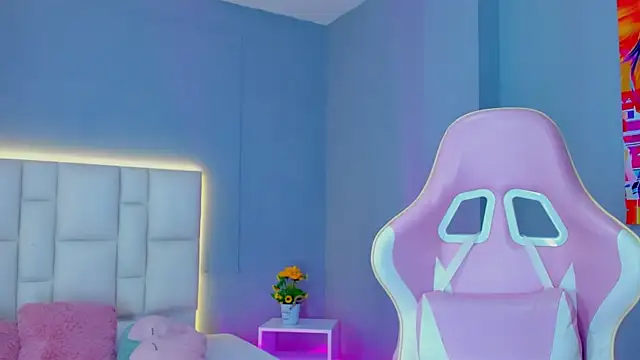 SammyRose  online show from January 11, 8:14 pm