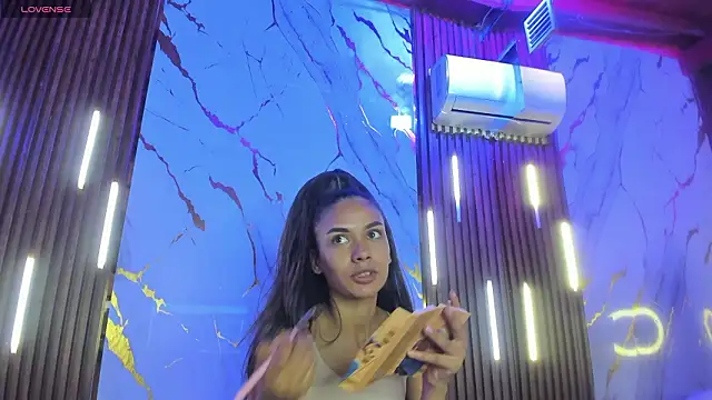 VictoriaDuart online show from March 9, 8:46 pm